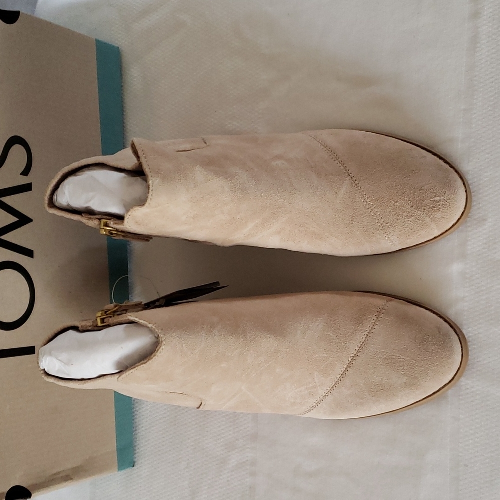 NEW Toms Suede Bootie - Picture 6 of 10